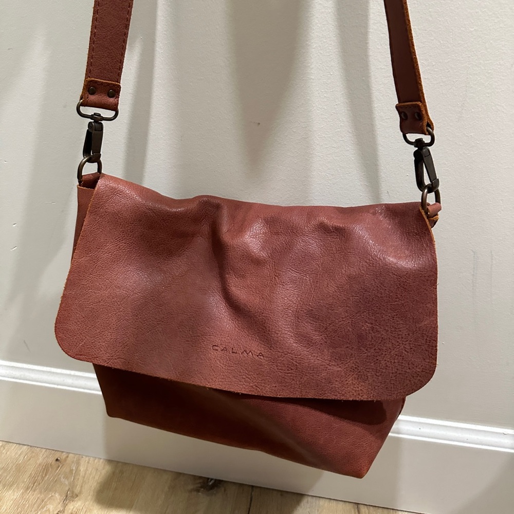 Calma crossbody tote